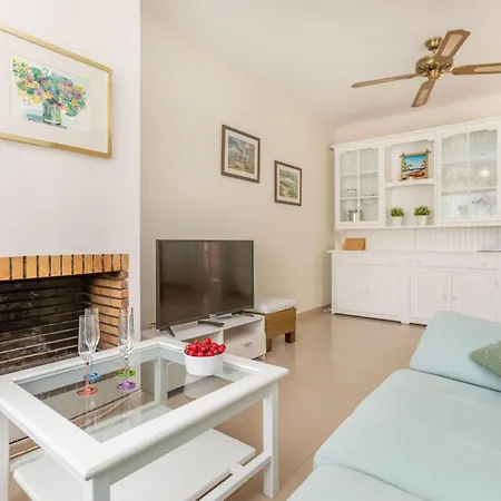 Canyadell By Interhome